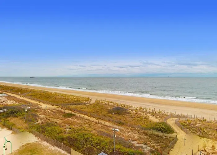 Ocean-view Getaway With Balcony Ac Pools Saunas Tennis & Gym *