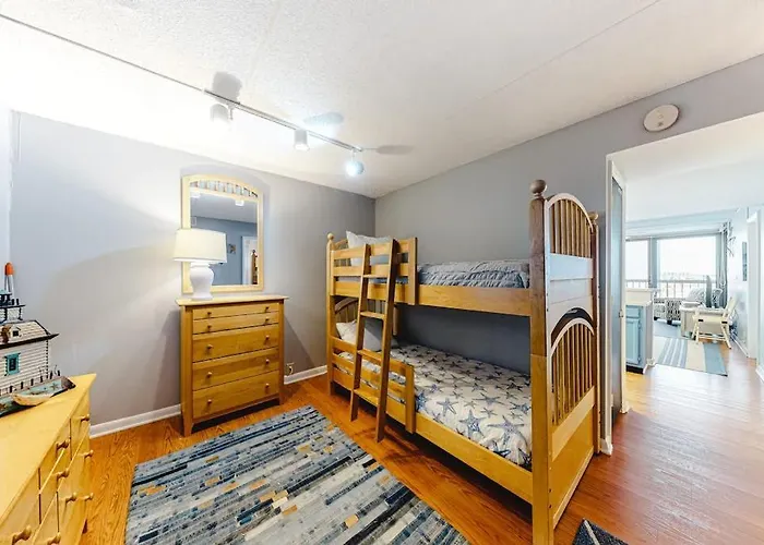 Ocean-view Getaway With Balcony Ac Pools Saunas Tennis & Gym Ocean City
