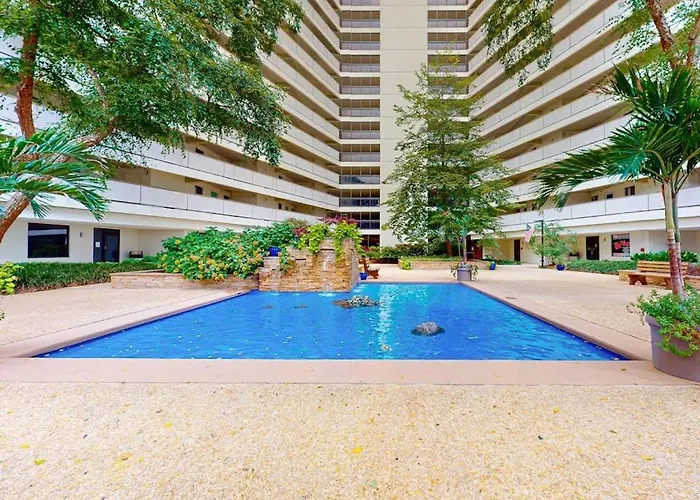 Ocean-view Getaway With Balcony Ac Pools Saunas Tennis & Gym *