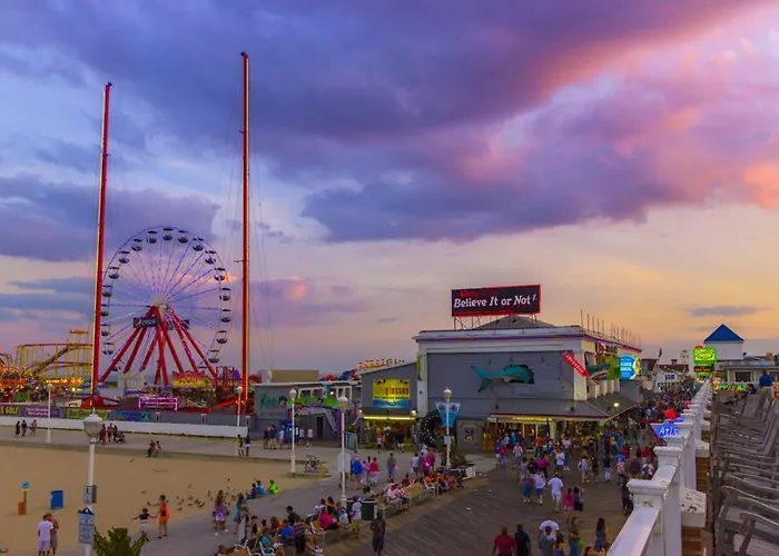 Ocean-view Getaway With Balcony Ac Pools Saunas Tennis & Gym Ocean City